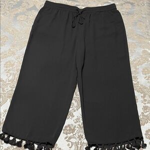 Valerie Stevens Black Cropped Pants with Tassel Detail